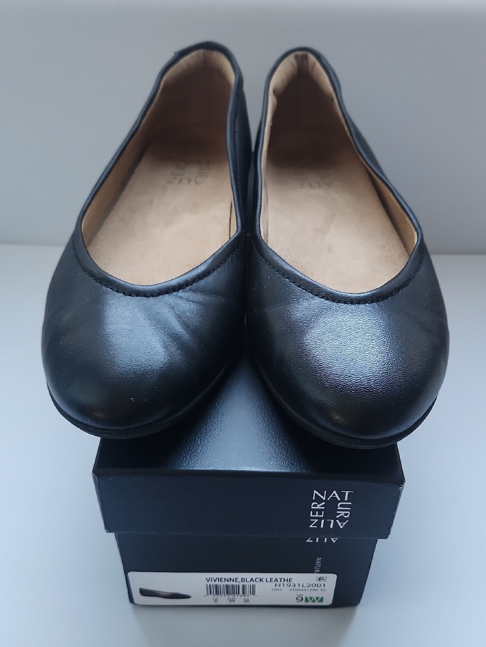 Naturalizer Black Leather Slip-On Ballet Flats 9W